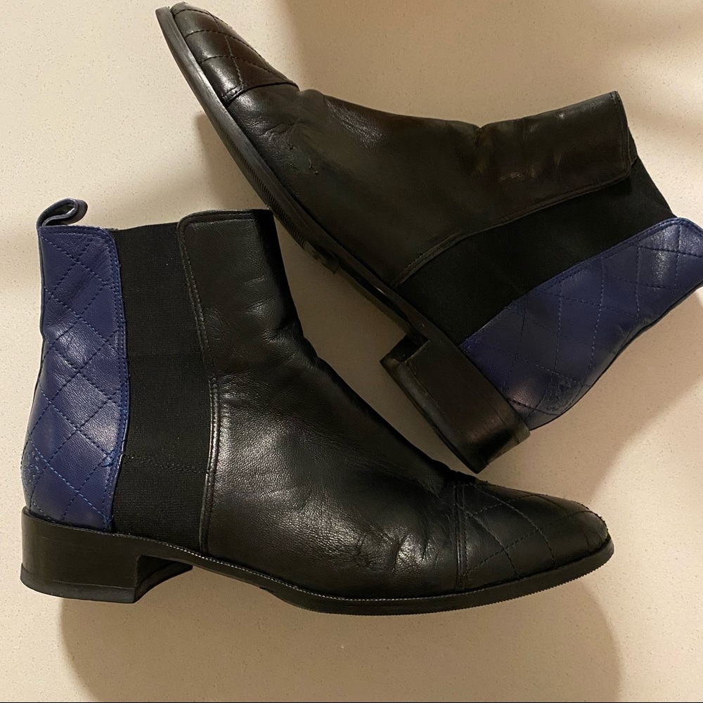 L.K. Bennett Chelsea Boots. Black and blue w/ textured toe/heel.